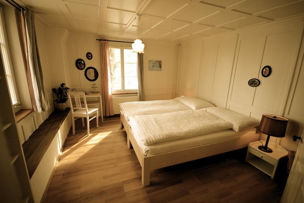 Gasthaus Schlosshalde ヴィンタートゥール 部屋 写真