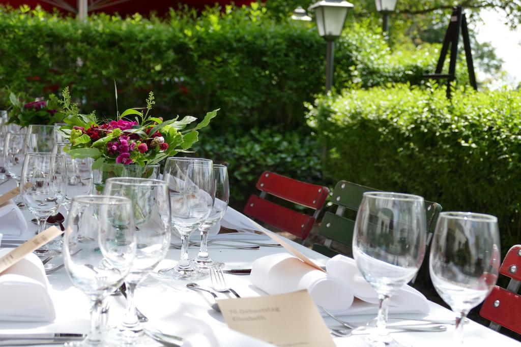 Gasthaus Schlosshalde ヴィンタートゥール エクステリア 写真